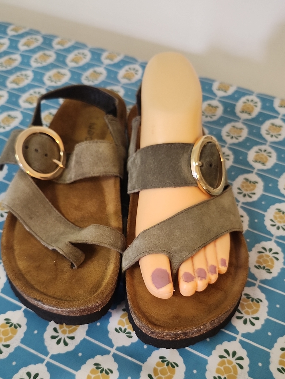 NAOT green Baltimore SANDALS Euro 39 US 8